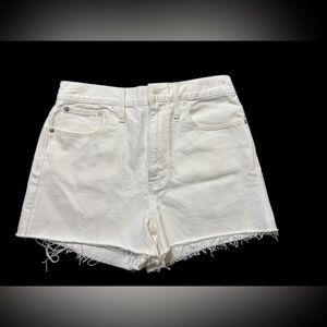 Madewell White High-Waisted the mom Jean Shorts with Frayed Hem size 28